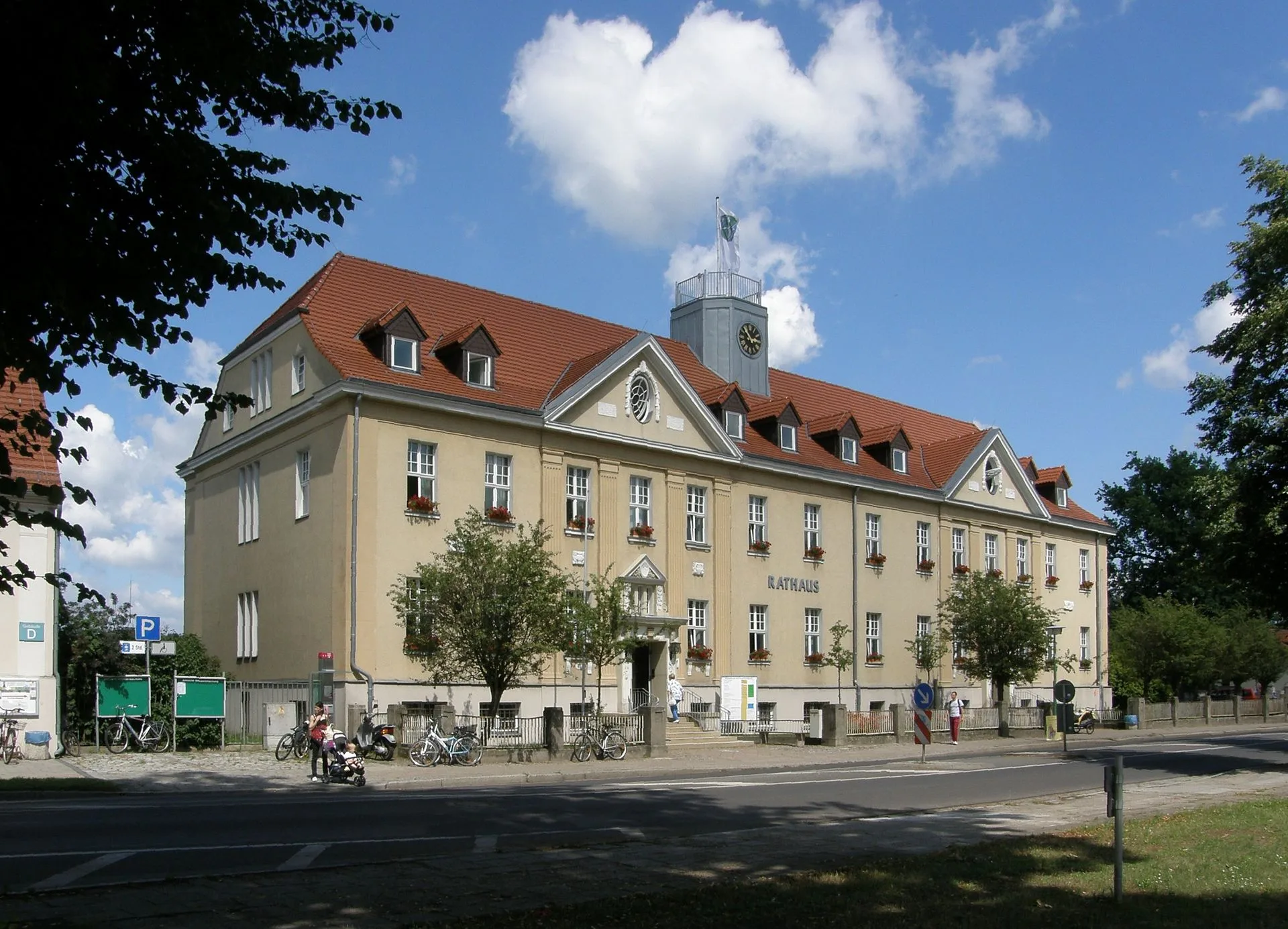 Falkensee - Falkensee, Falkenhagener Straße, Rathaus; Baudenkmal